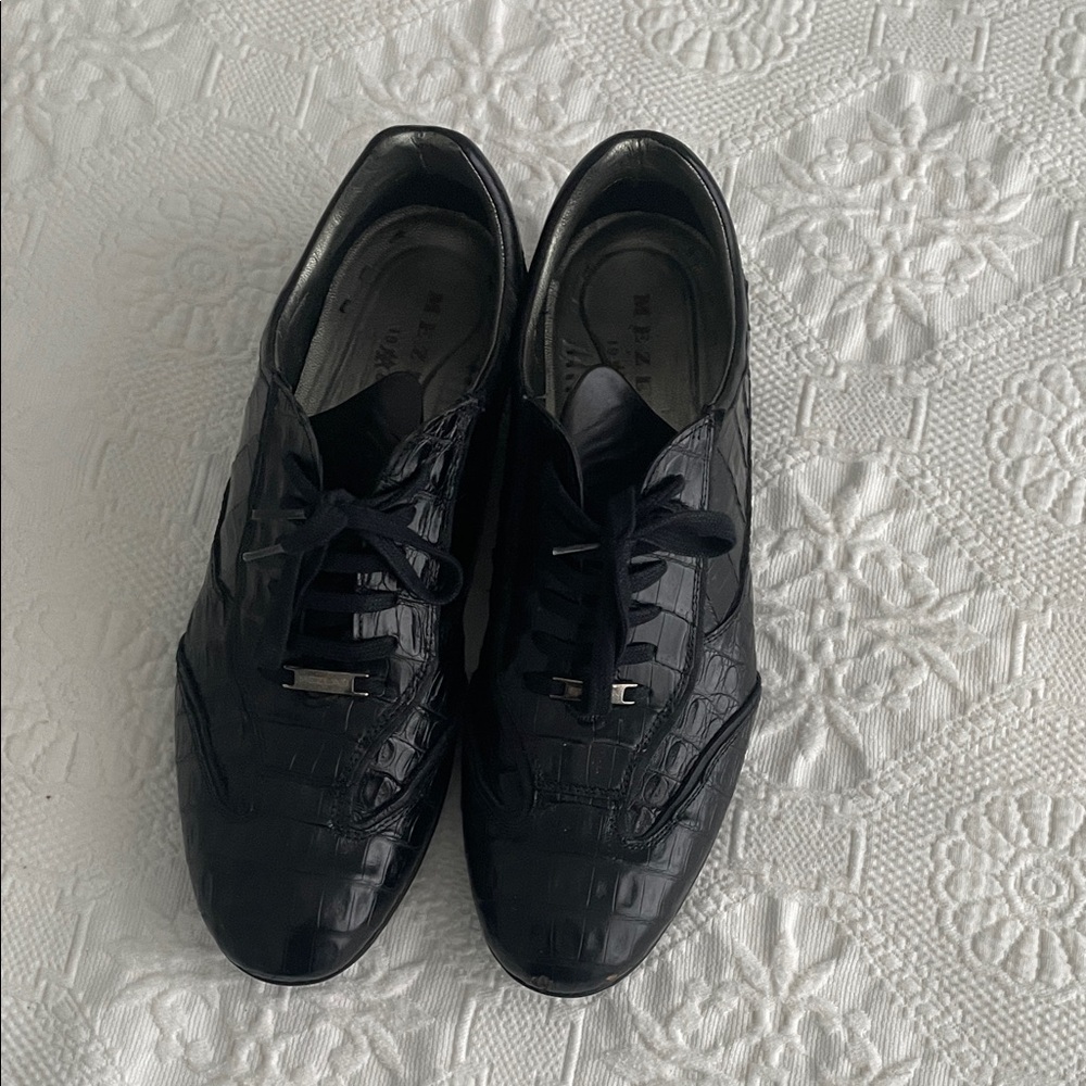 Mezlan Black Crocodile Pattern Men's Shoes